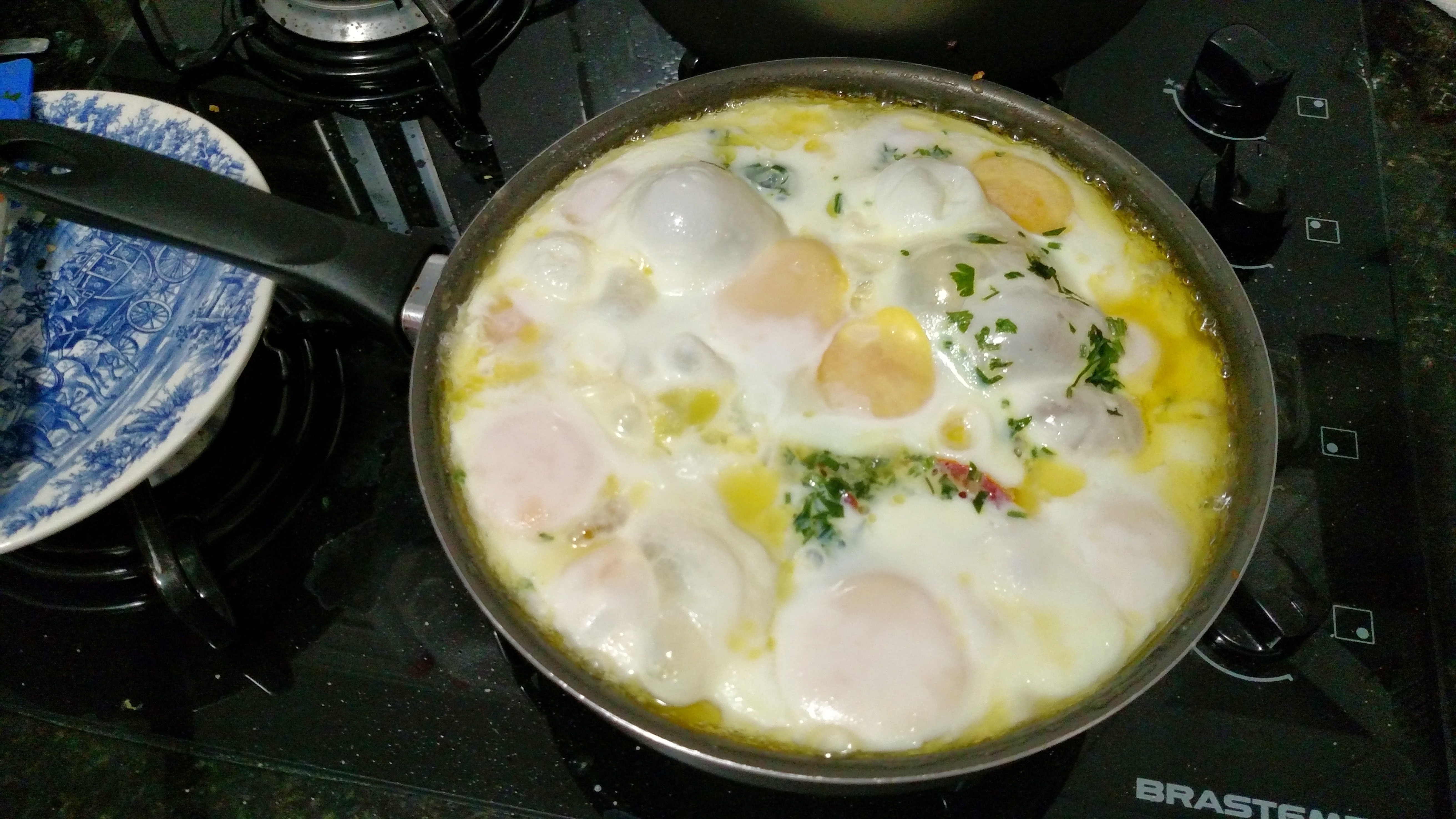 Bacalhau com ovos: preparação, ovos cozidos