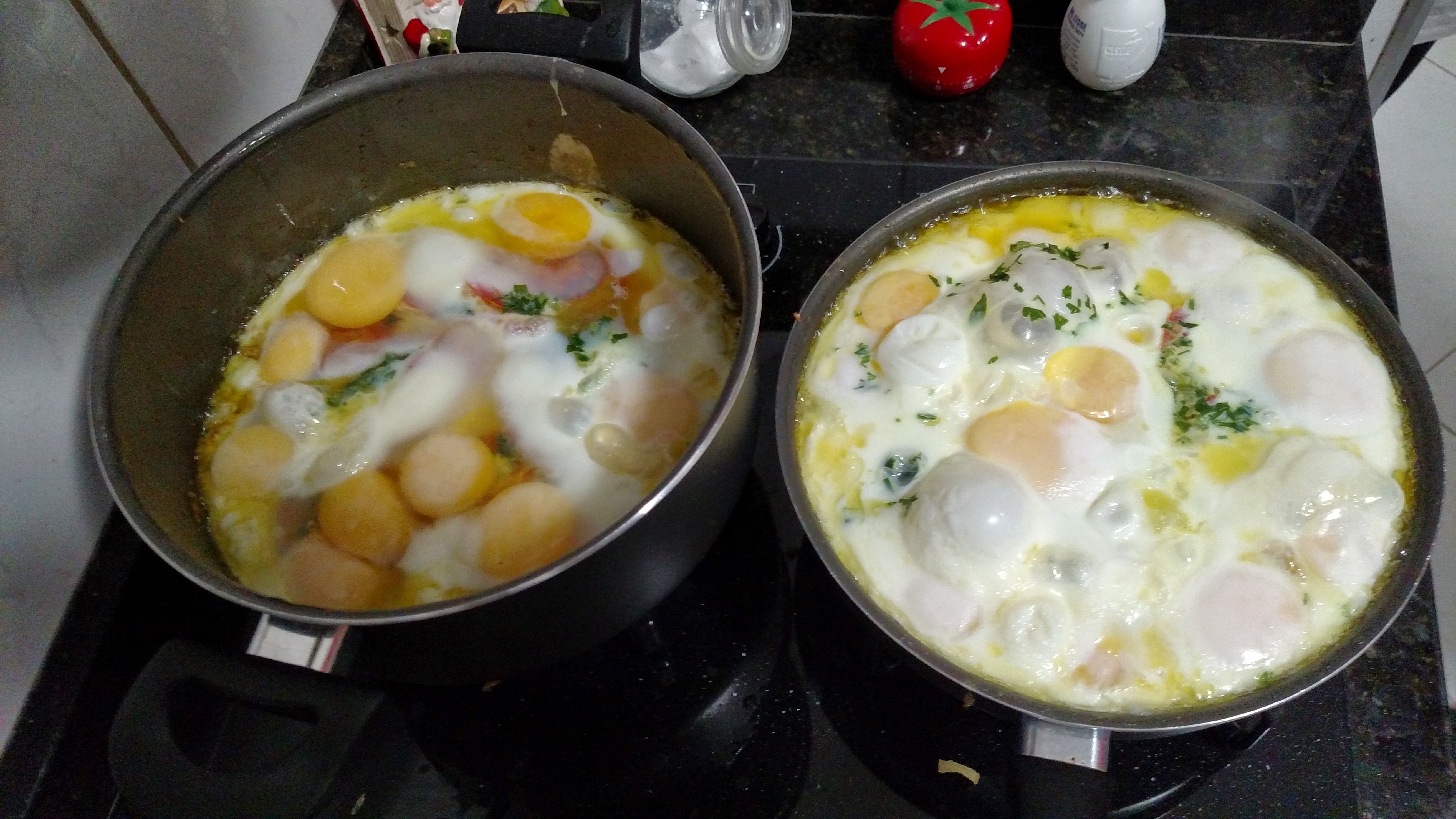 Bacalhau com ovos: contraste, panela e frigideira